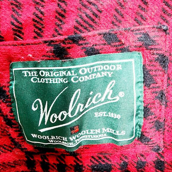 Woolrich Red & Black Plaid Heavy Weight Button Front Men's Flannel Shirt Size M - Picture 3 of 12